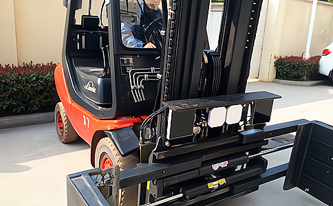 RFID超高頻技術應用于智能倉儲叉車改裝系統(tǒng)方案 - 相關產品圖