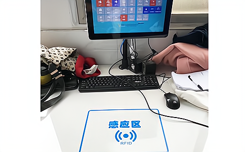 RFID桌面式閱讀器UR5002用于標(biāo)簽錄入操作