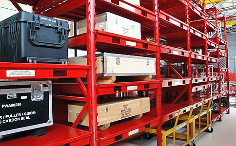 對(duì)于金屬環(huán)境的應(yīng)用，我們?cè)撛趺丛O(shè)計(jì)電子標(biāo)簽和閱讀器天線